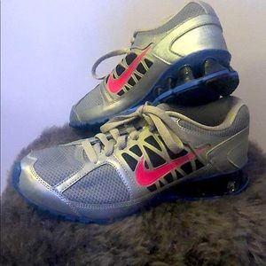 Nike Reax Run 6 Running Althetic Shoe